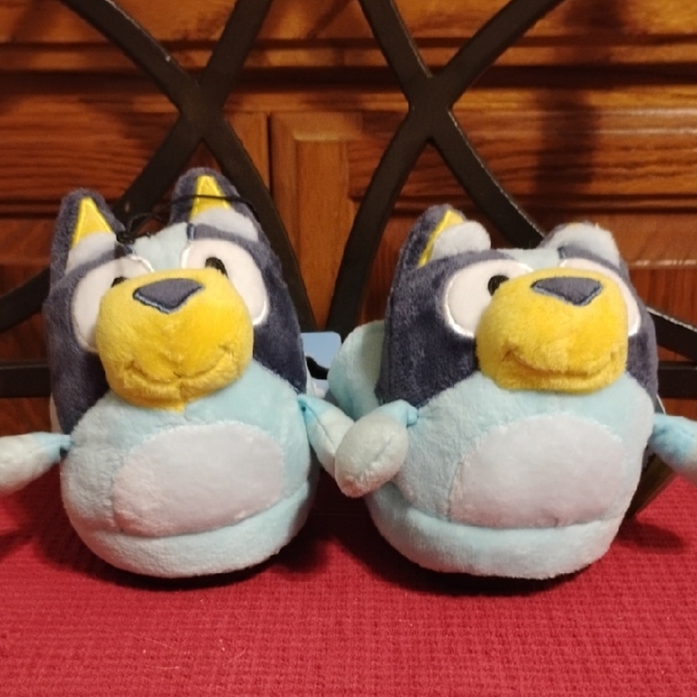 Bluey Boys Slippers Size 7/8 NWT | Anti-Skid Bottom